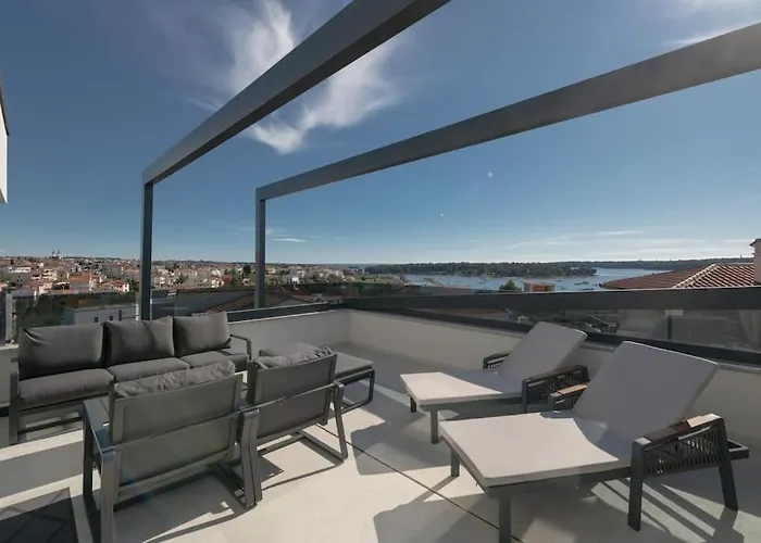 Nerra - Medulin, Mukalba Vila