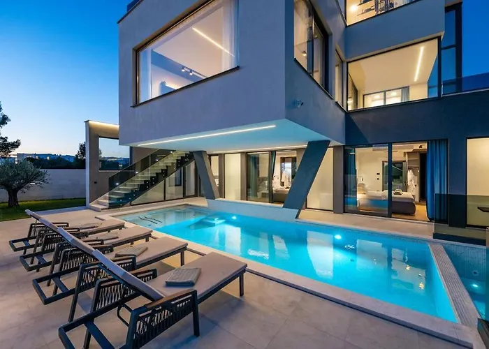 Nerra - Medulin, Mukalba Vila Medulin