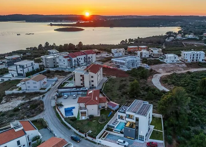 Nerra - Medulin, Mukalba 메덜린